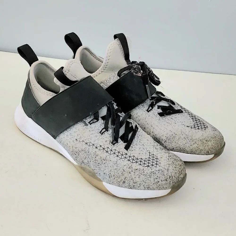 Nike zoom training athletic running shoes women's size 6